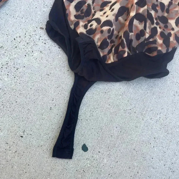 Vintage Y2K bebe womens‎ Small open front cheetah animal print bodysuit glam - Picture 5 of 8